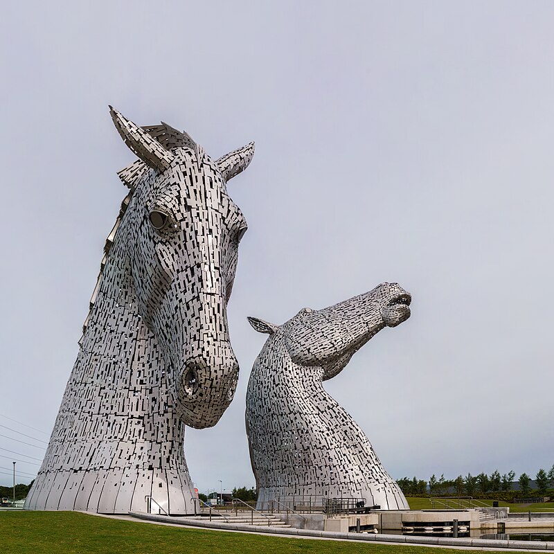Helix and Kelpies Bidding for Thistle Tourism Awards   MSN