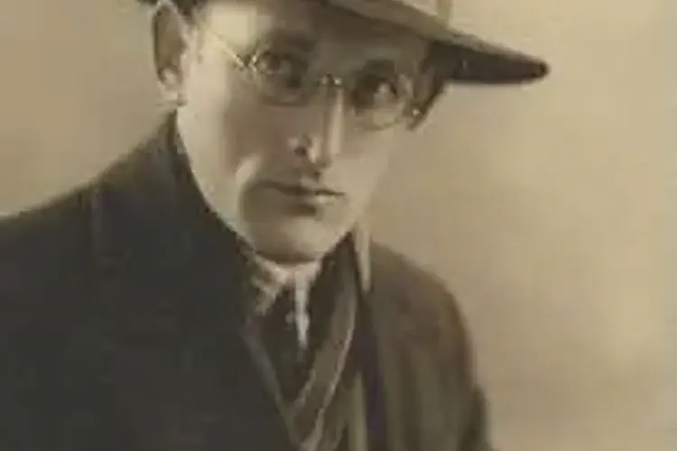 Harry Kernoff, born