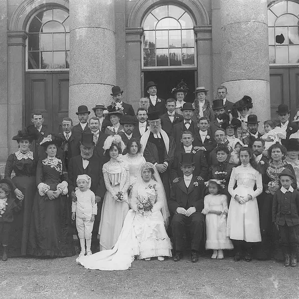 1861 Ireland census, only 393 Jews are recorded