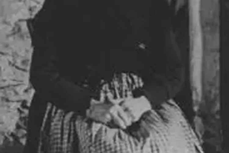 Peig Sayers, Blasket Island storyteller, is born in Dunquin, Co. Kerry