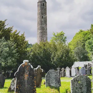 Birth in Athlone of John McCormack, tenor and papal count